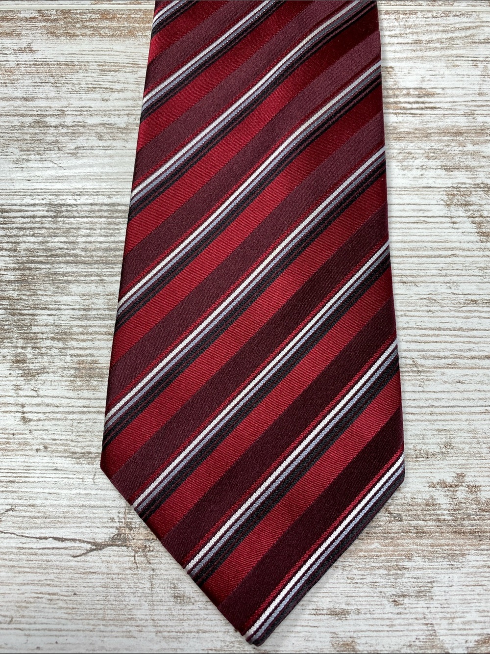 Geoffrey Beene Silk Necktie Red Burgundy Striped Mens Designer Tie 58x3.5